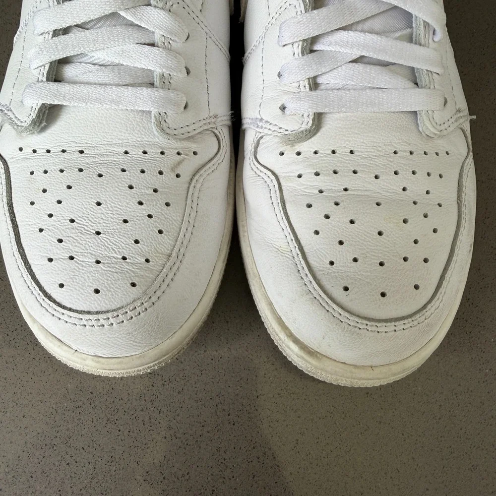 Air Jordan 1 Low OG Neutral Grey Men's Size 11 White Gray CZ0790-100 Sneakers